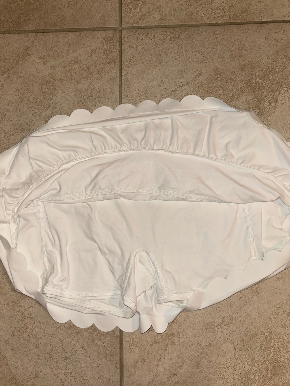 Lily Pulitzer UPF 50+ Luxletic Miesha Scallop Skort - Picture 4 of 5